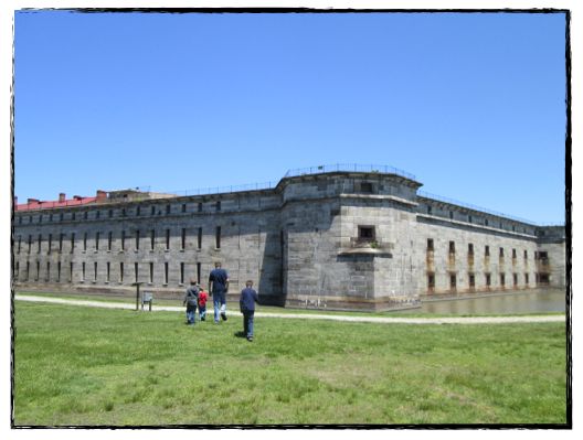 {50 States} Fort Delaware on Pea Patch Island : Half a Hundred Acre Wood